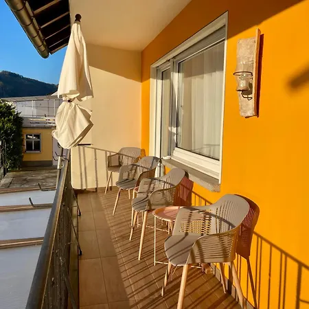 Weingut Knodt-trossen Apartment Krov
