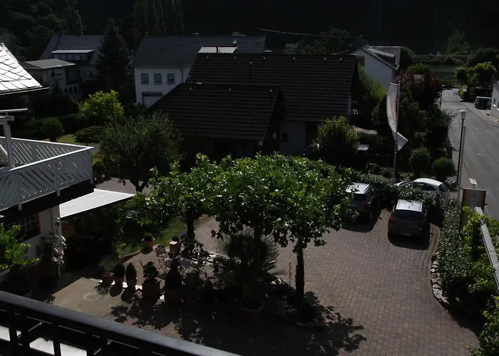 Weingut Knodt-trossen * Kröv