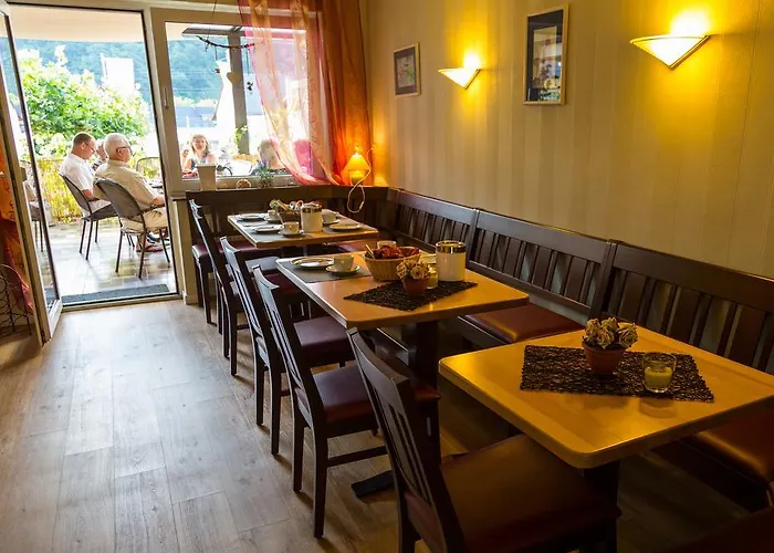 Weingut Knodt-trossen Lägenhet Kröv